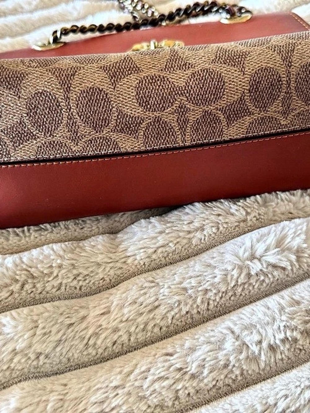 Coach Parker Shoulder Bag in Signature Canvas with Tea Rose Turnlock Signature - Picture 5 of 14